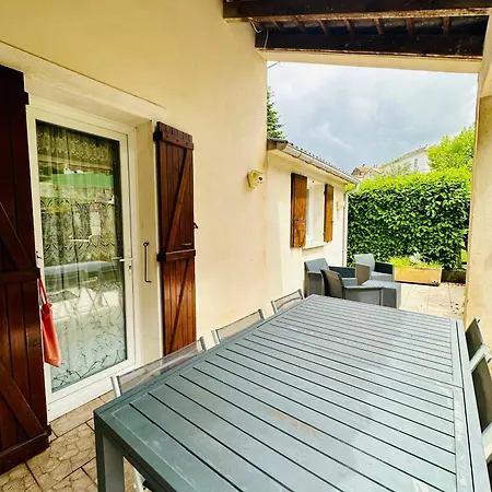 Maison De Village بيت للعطل